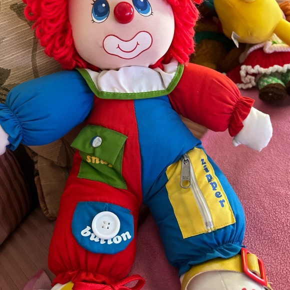 1983 vintage AmToy 16” Learn To Dress Clown B7. - Picture 6 of 6